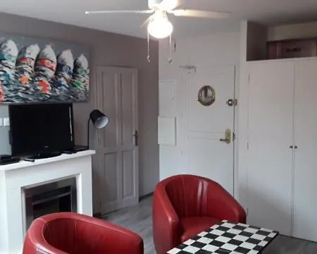 La Jolie Brise En Re Dans Avec Piscine * La Flotte